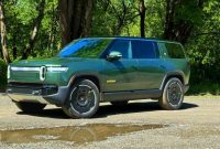 Rivian R1s